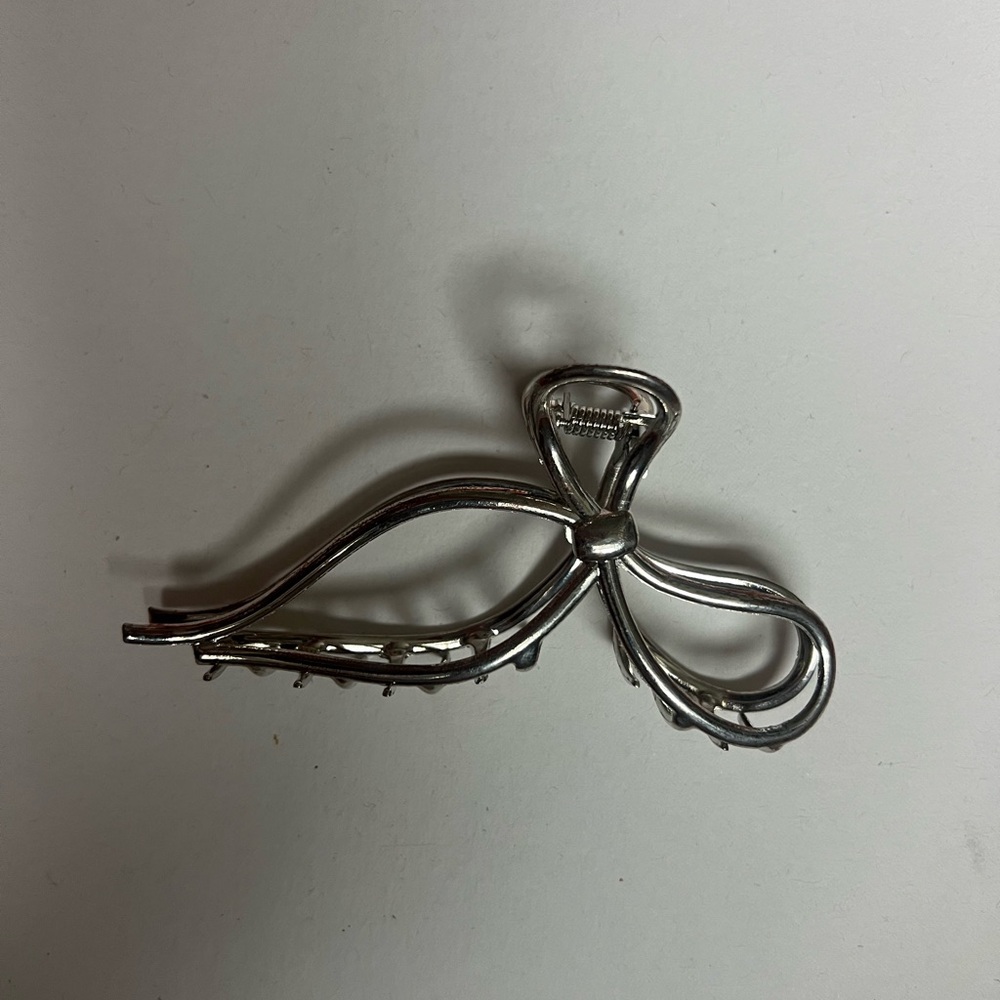 Metal Bow Clip 🎀